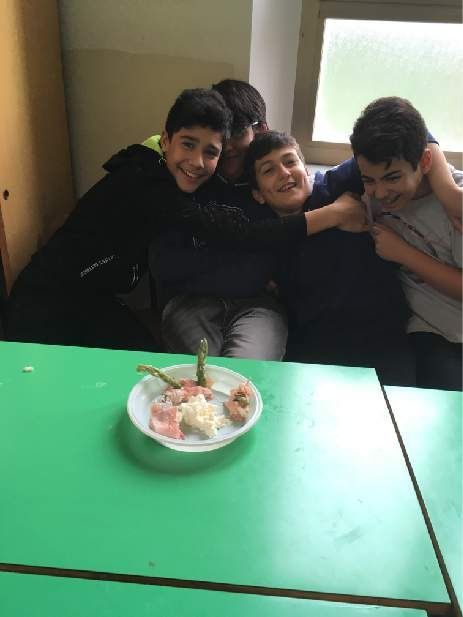 studenti durante un laboratorio