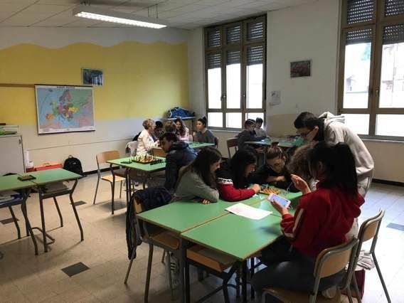 lavoro a gruppi in classe