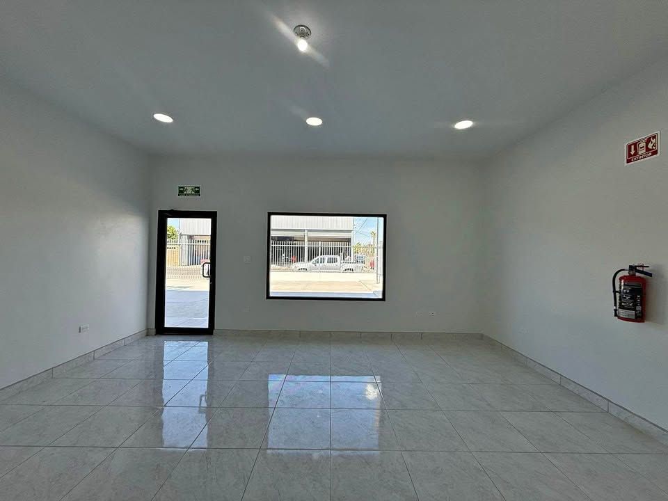 PUERTAS DE VIDRIO Y ALUMINIO