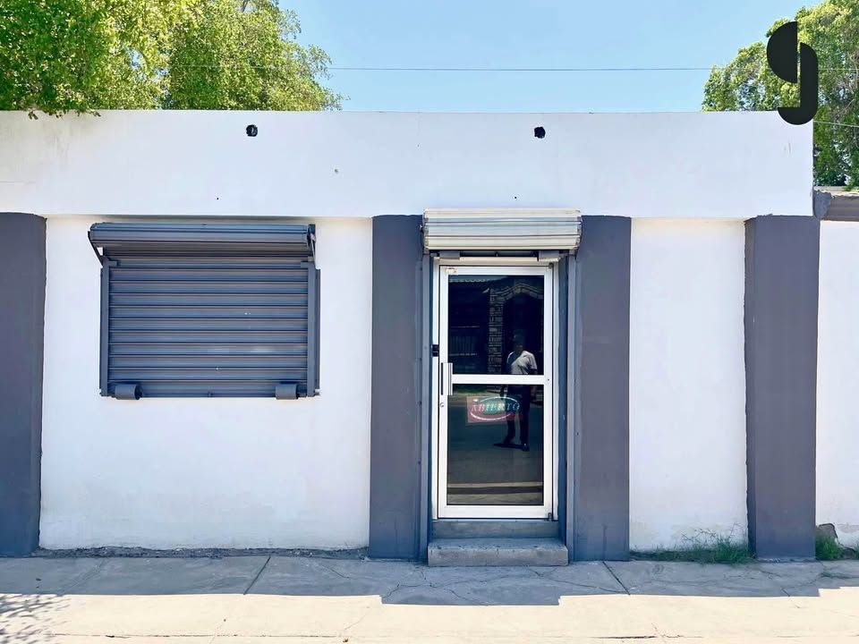 PUERTAS DE VIDRIO Y ALUMINIO