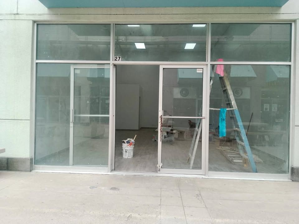 PUERTAS DE VIDRIO Y ALUMINIO