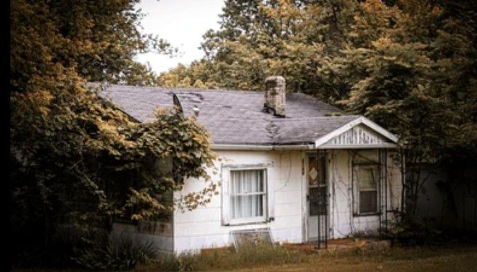 Estate sale Rhode Island – cash buyers helping families sell inherited homes