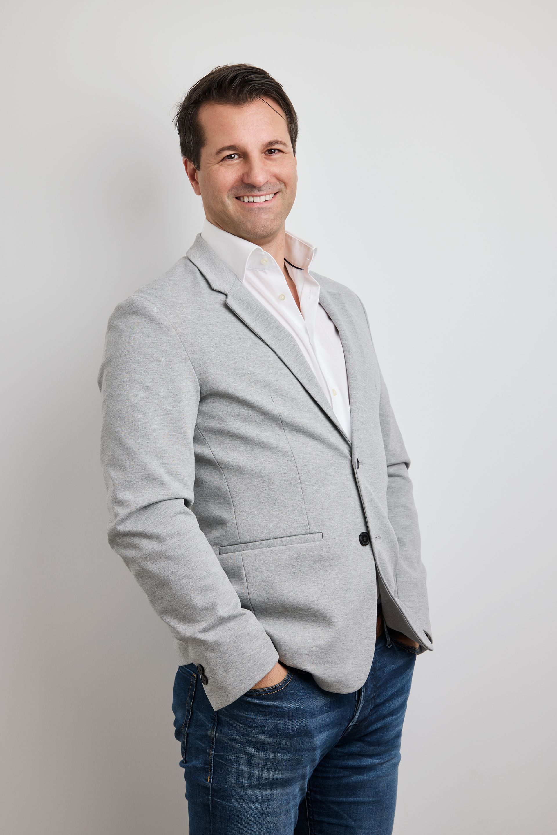 Portraitfoto DR. TAMÁS POÓR vom Lipozentrum