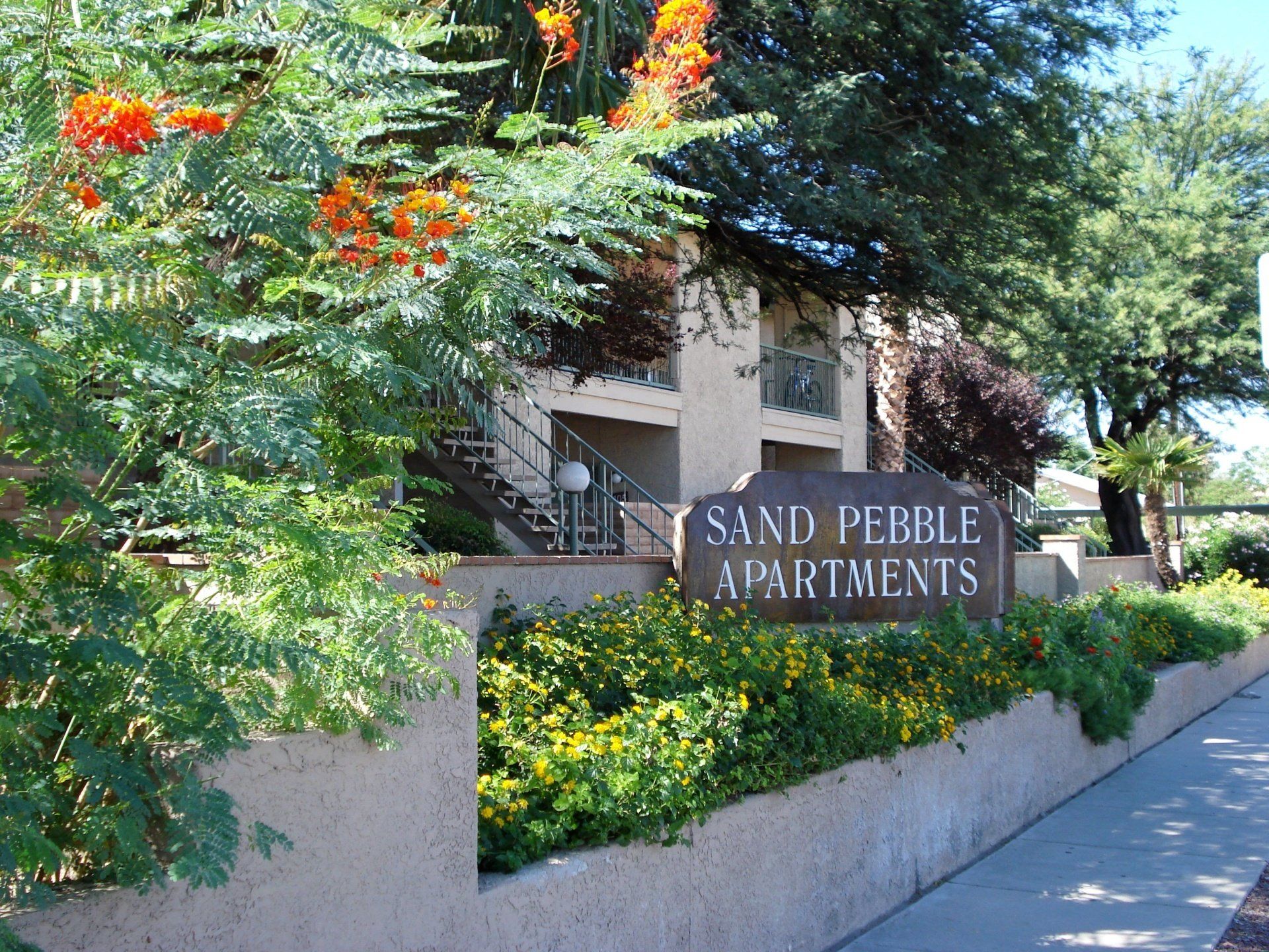 Sand Pebble Exterior Photo