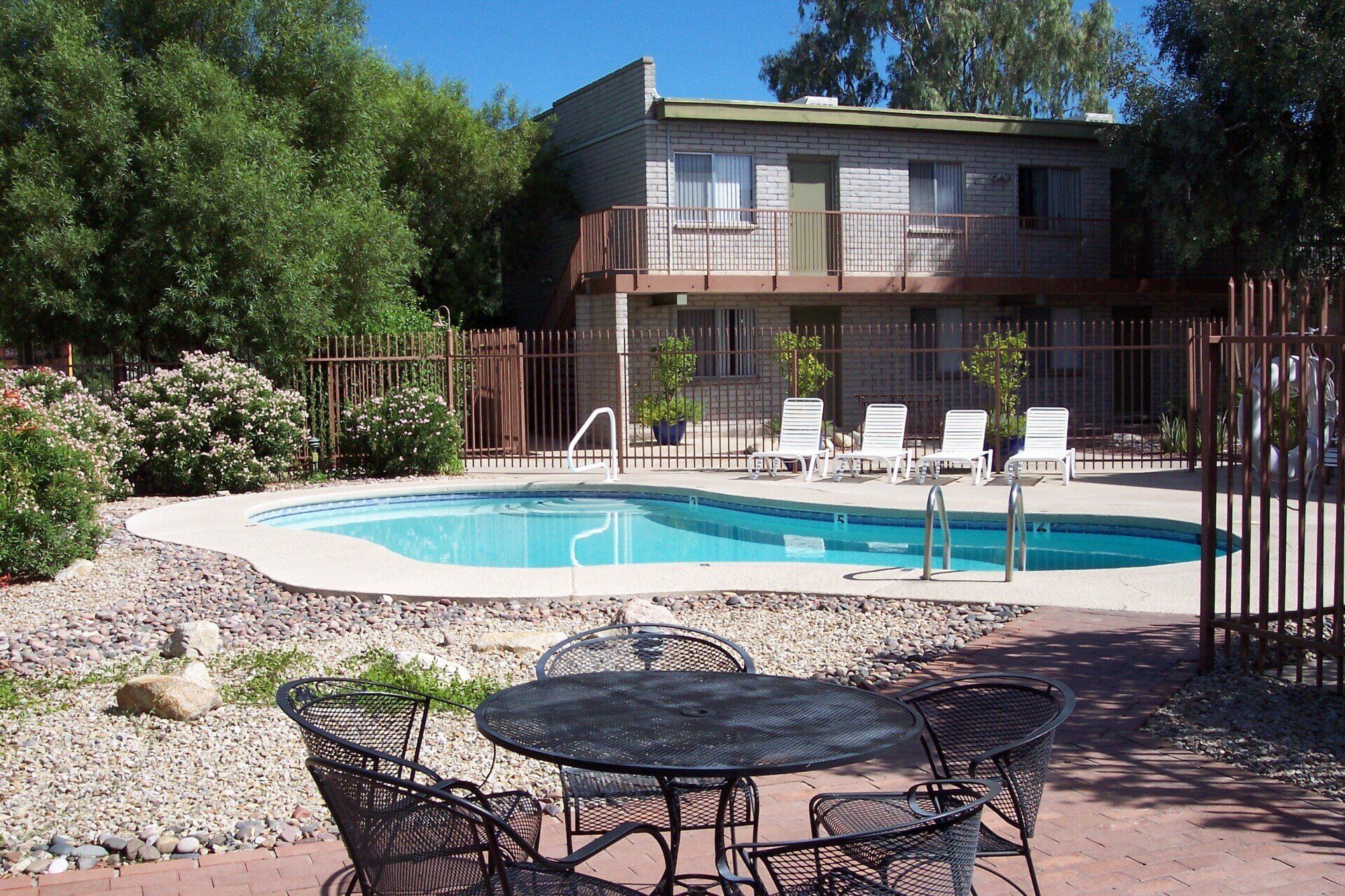 Mountain Plaza Apartments