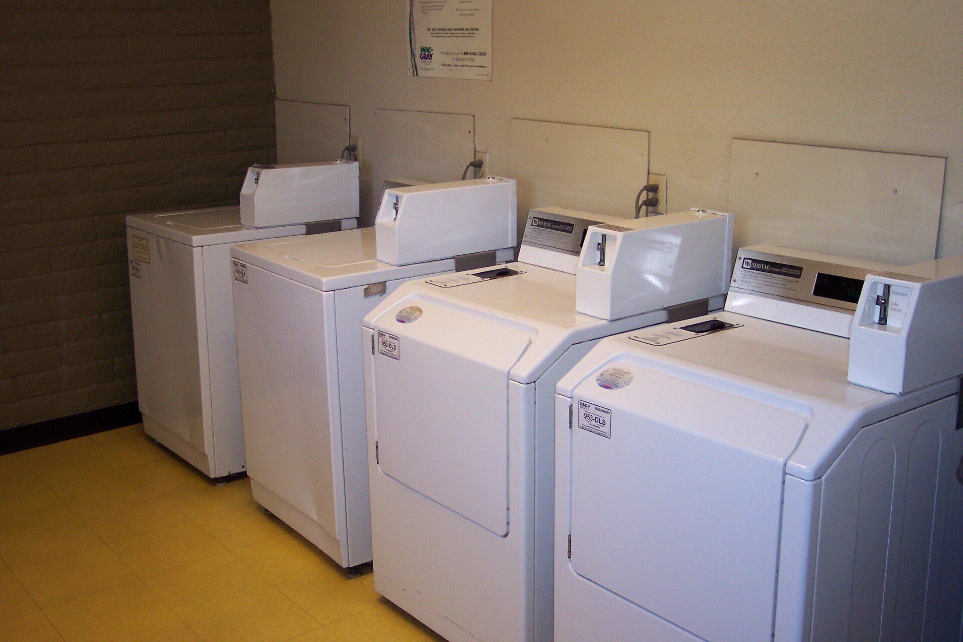 Mountain Plaza Laundry Room Photo