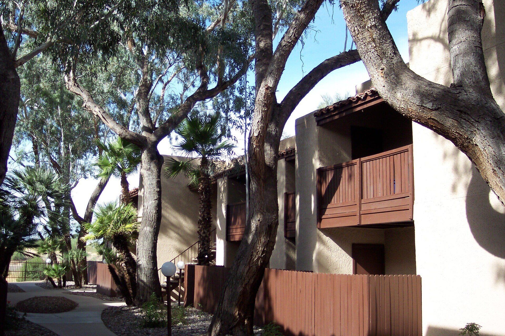 Broadway Proper Exterior Photo