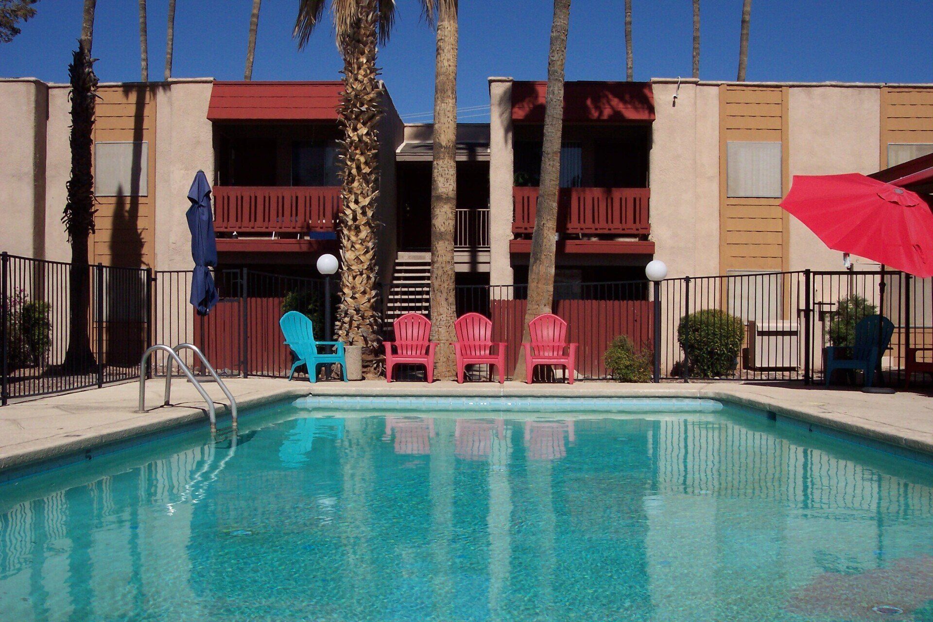 Santuario Exterior Photo with Pool