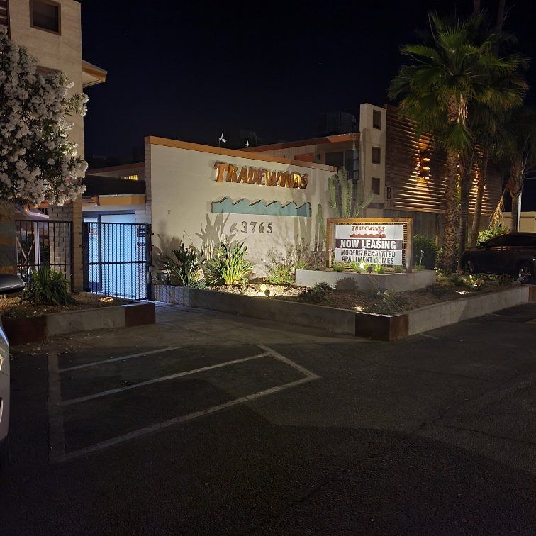 Exterior Photo of Tradewinds Sign