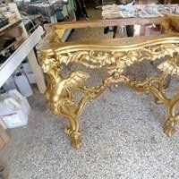 dettaglio tavolo antico intarsiato