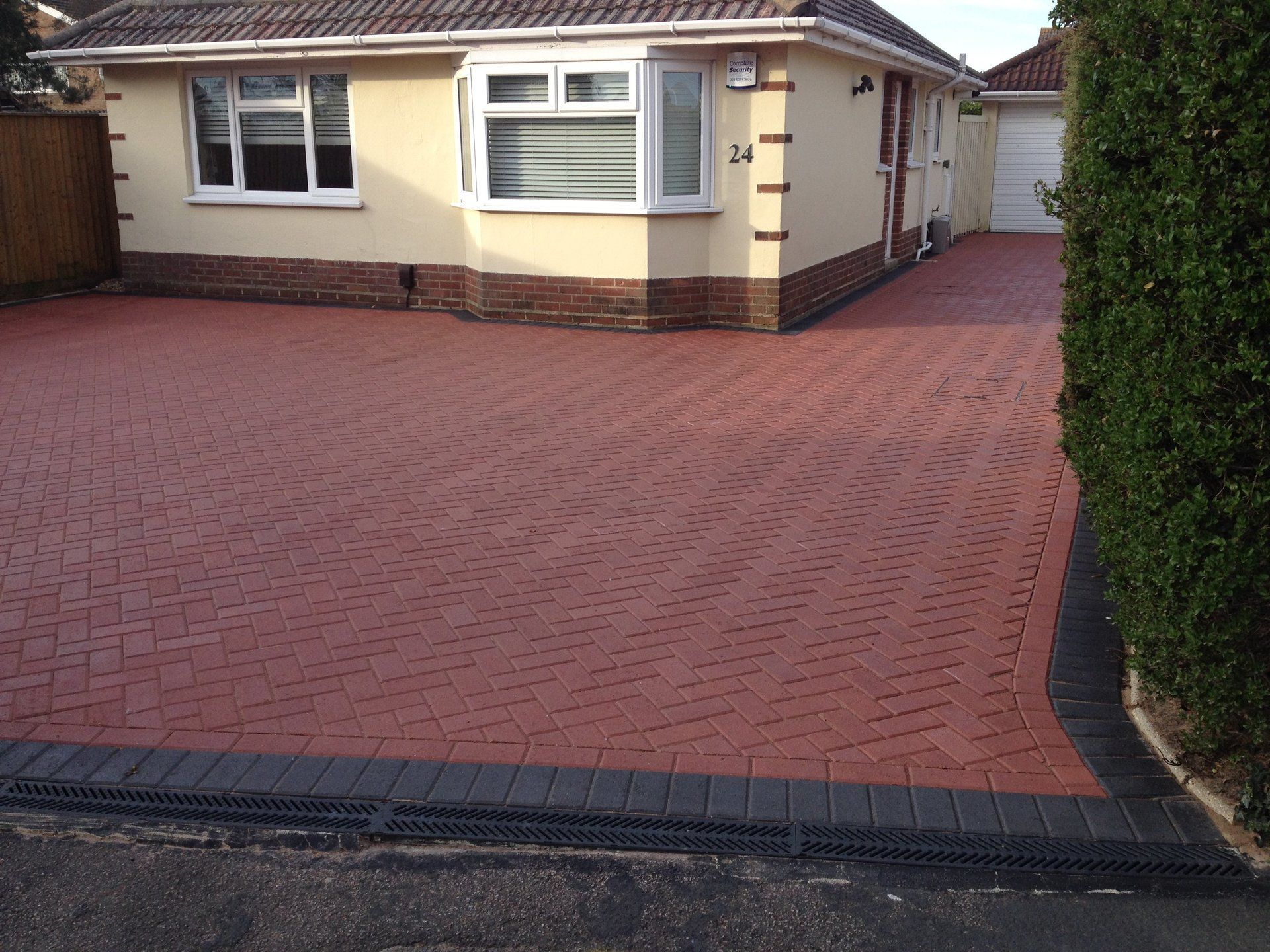 Driveway sealed with Block paving sealer Ultra HD