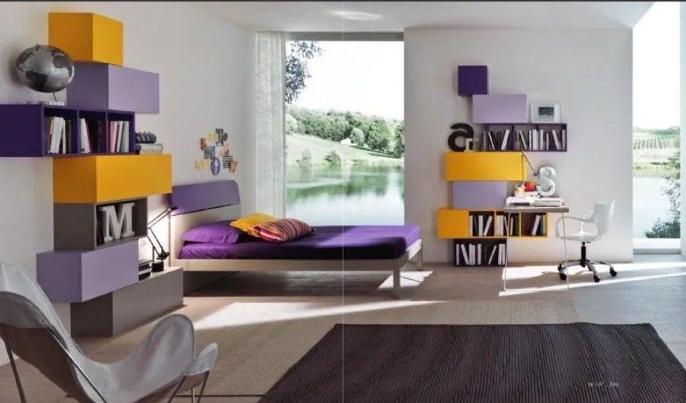 cameretta viola e arancione