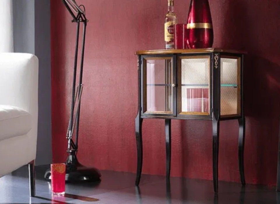 mobili in legno antico