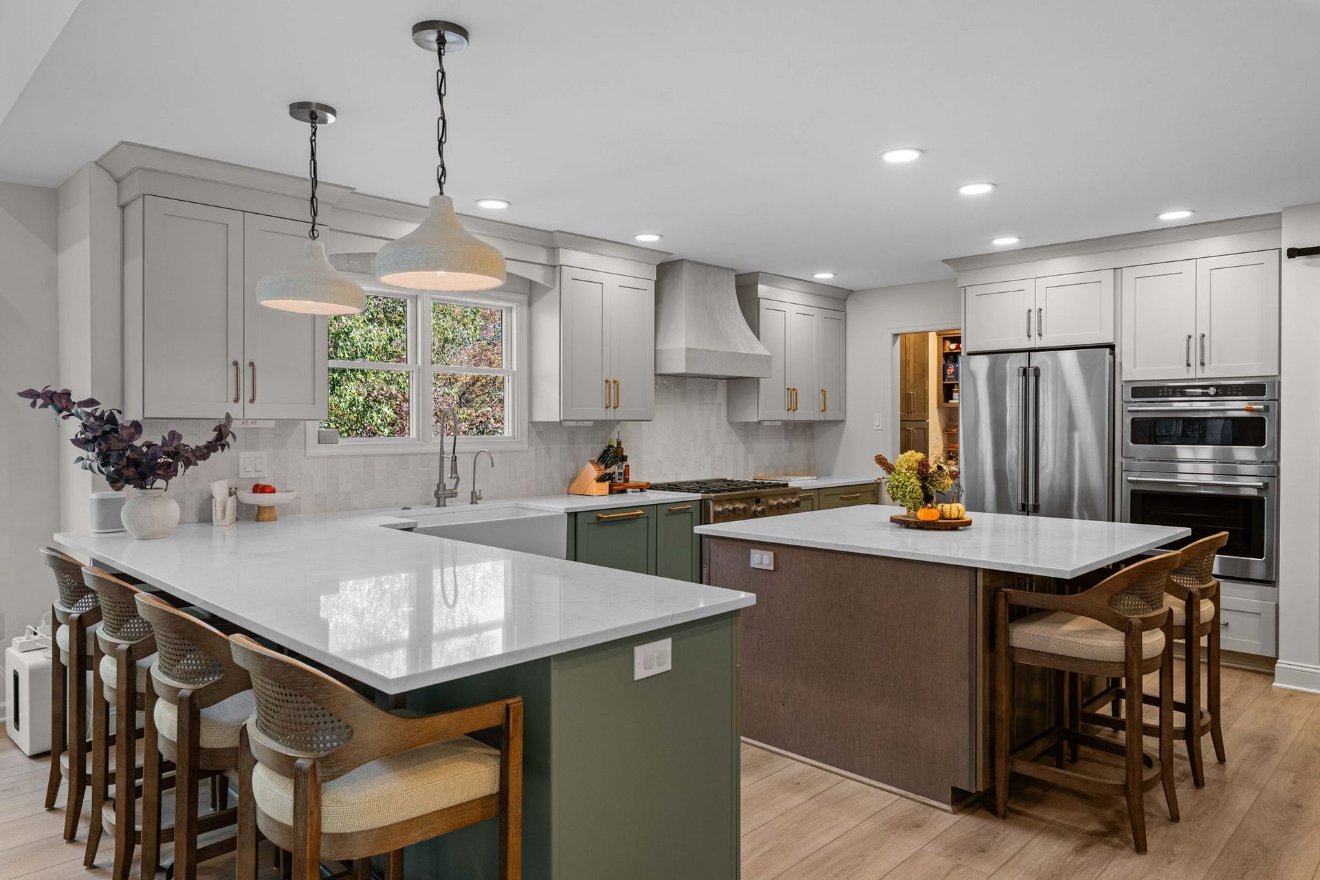 Pretty timeless kitchen naturel wood