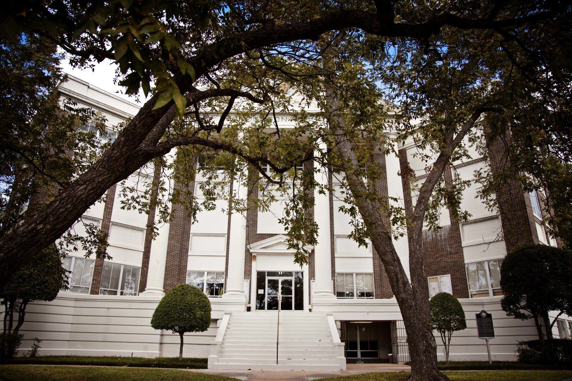 henderson county courthouse