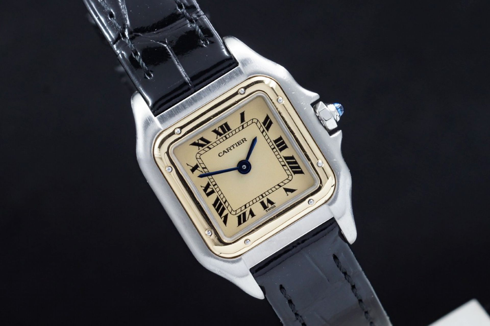 Foto horloge vooraanzicht op RobsWatchPlaza van een: Cartier Panthère g/st quartz 166921