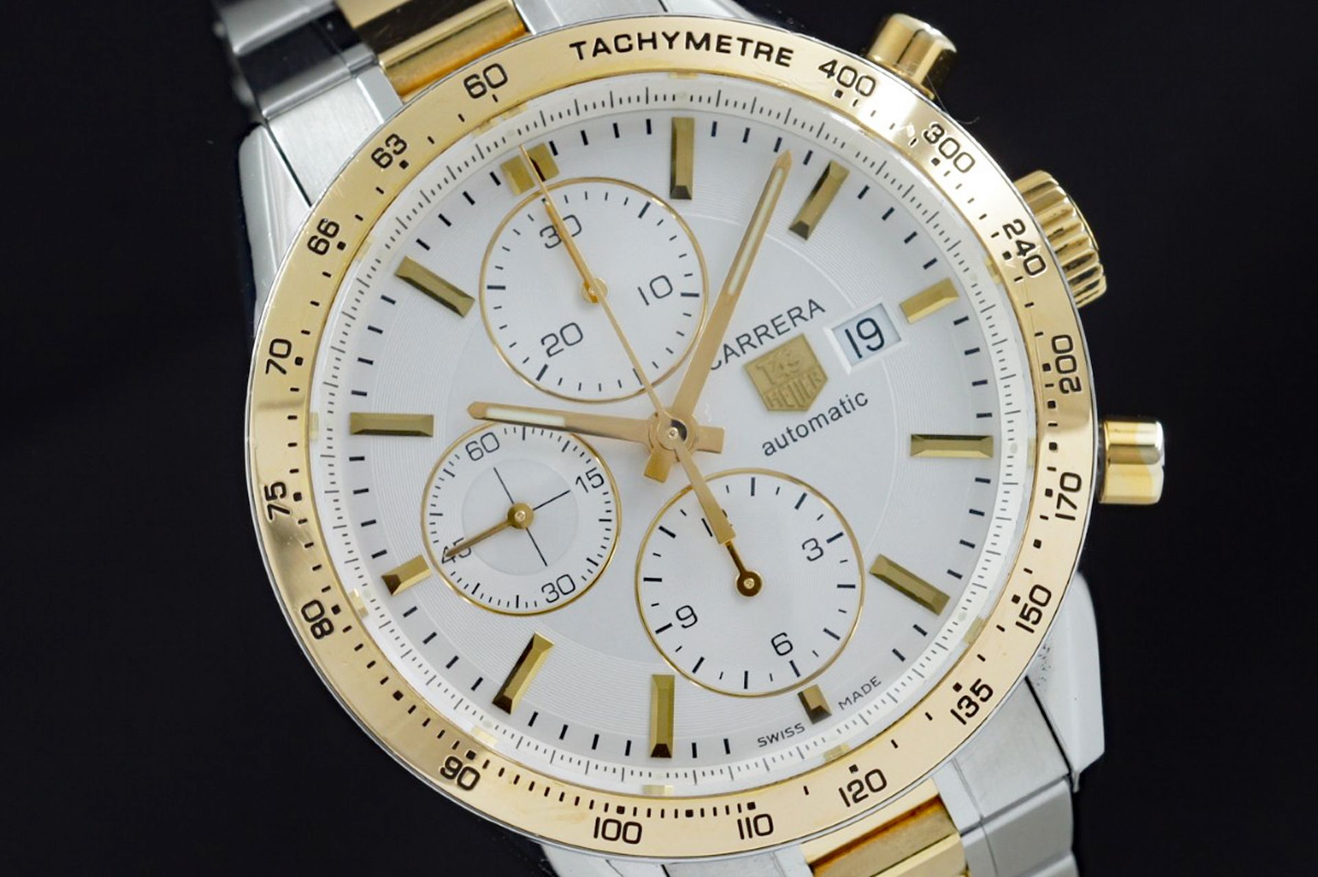 Foto horloge vooraanzicht op RobsWatchPlaza van een: TAG Heuer Carrera Calibre 16 CV2050-1