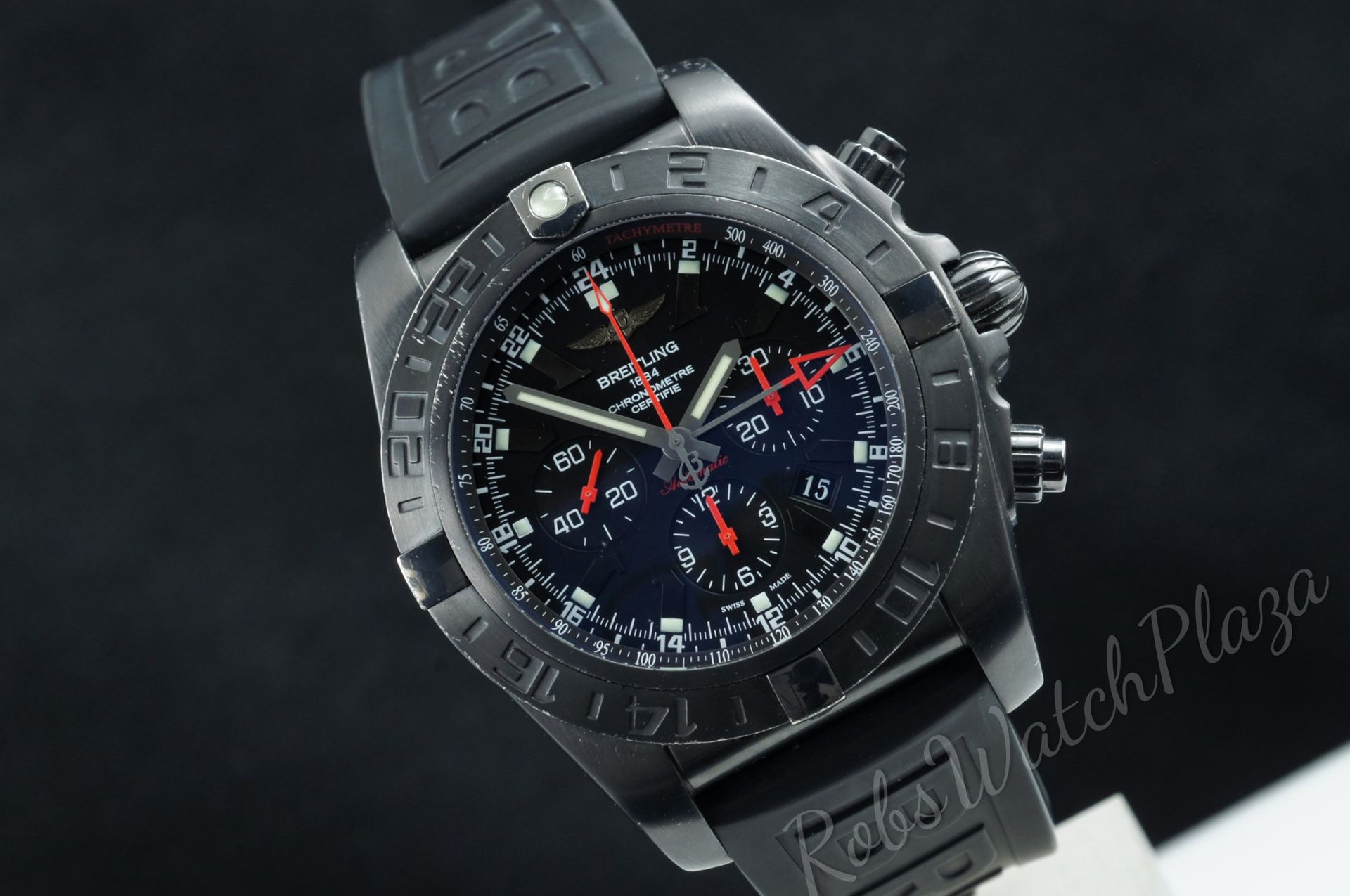 Horloge vooraanzicht: Breitling Chronomat GMT Black Steel L.E. MB041310/BC78