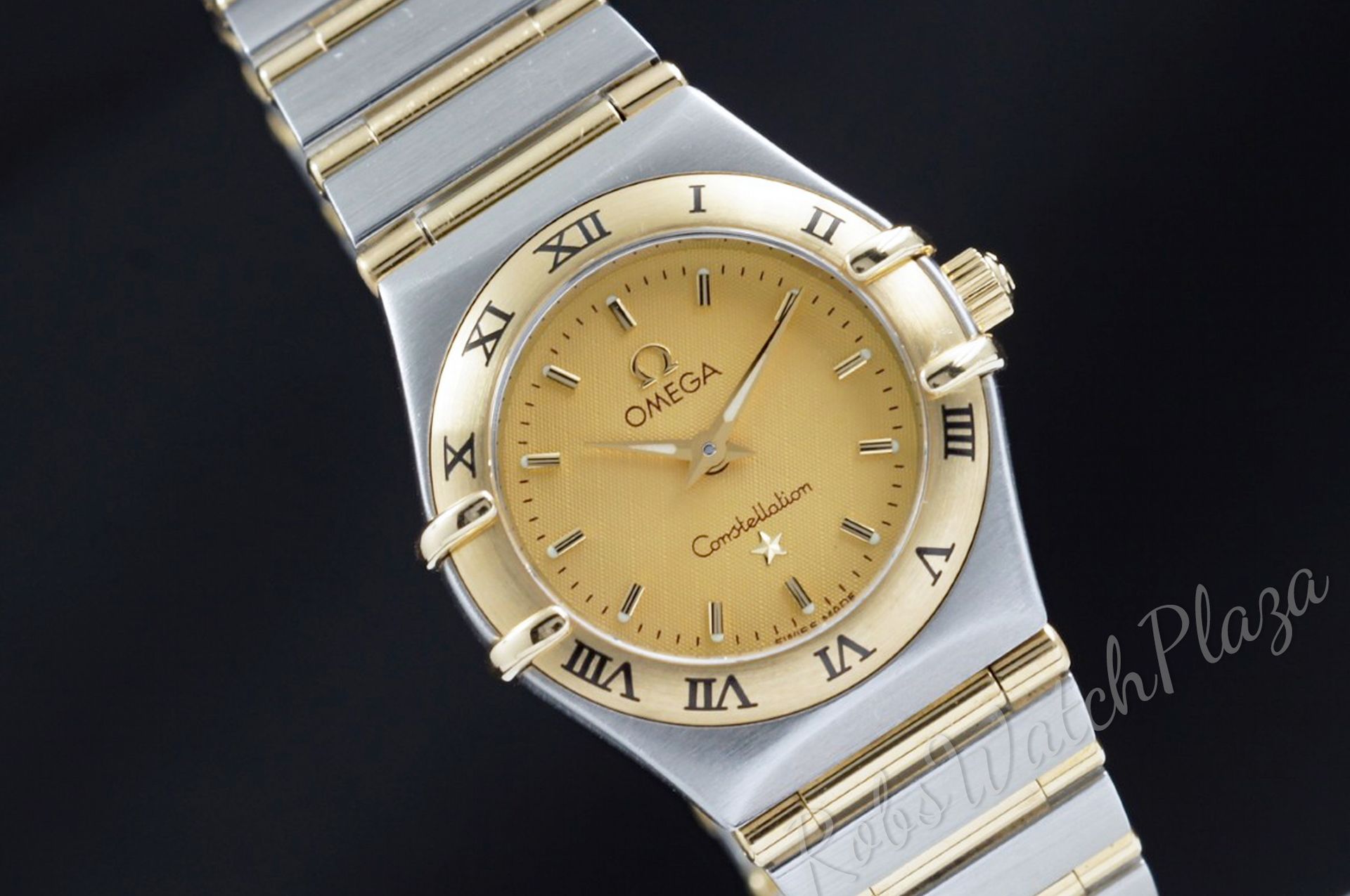Foto horloge vooraanzicht op RobsWatchPlaza van een: Omega Constellation st/g ladies 12621000