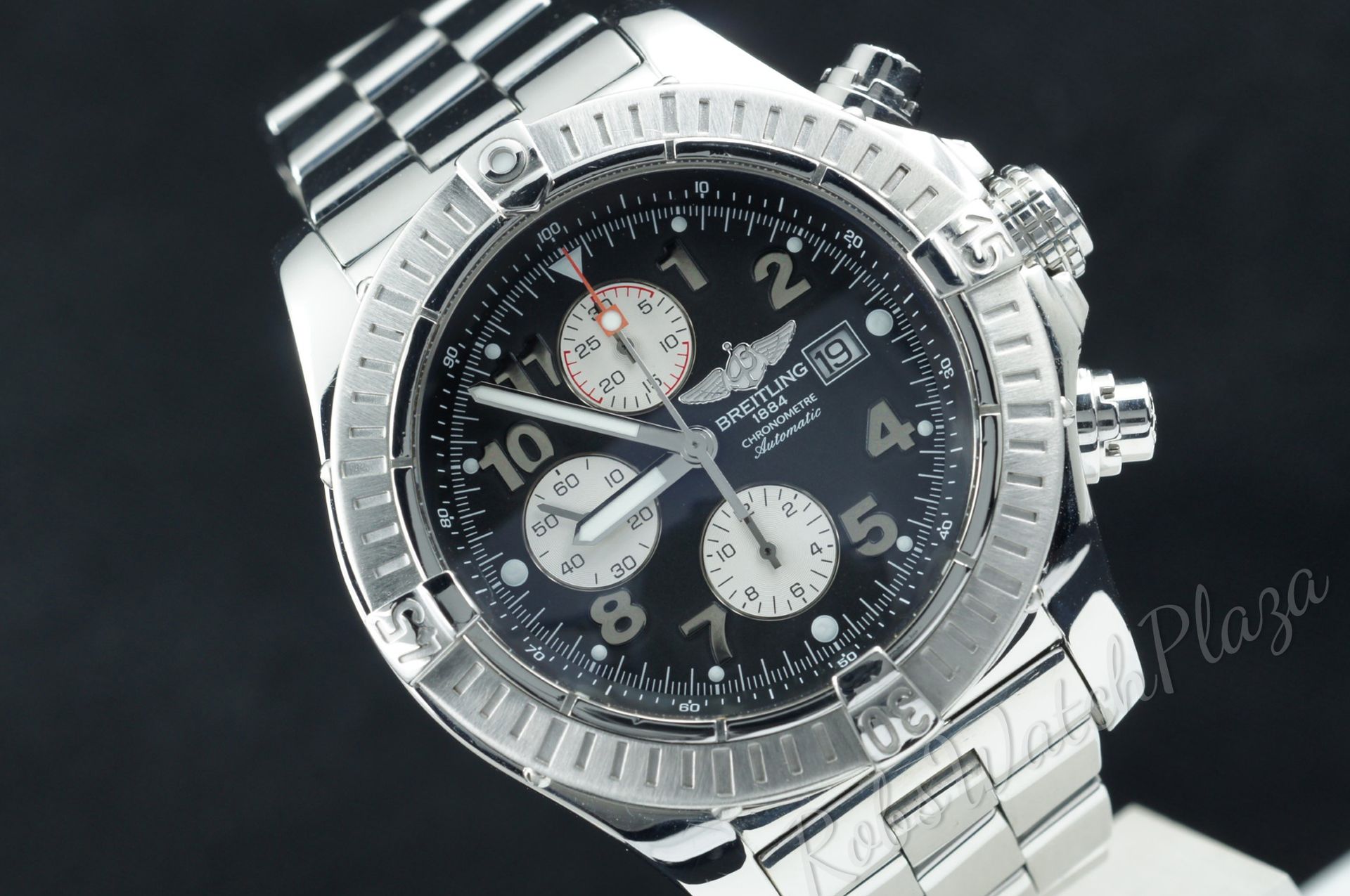 Horloge vooraanzicht: Breitling Super Avenger Chronograph A13370