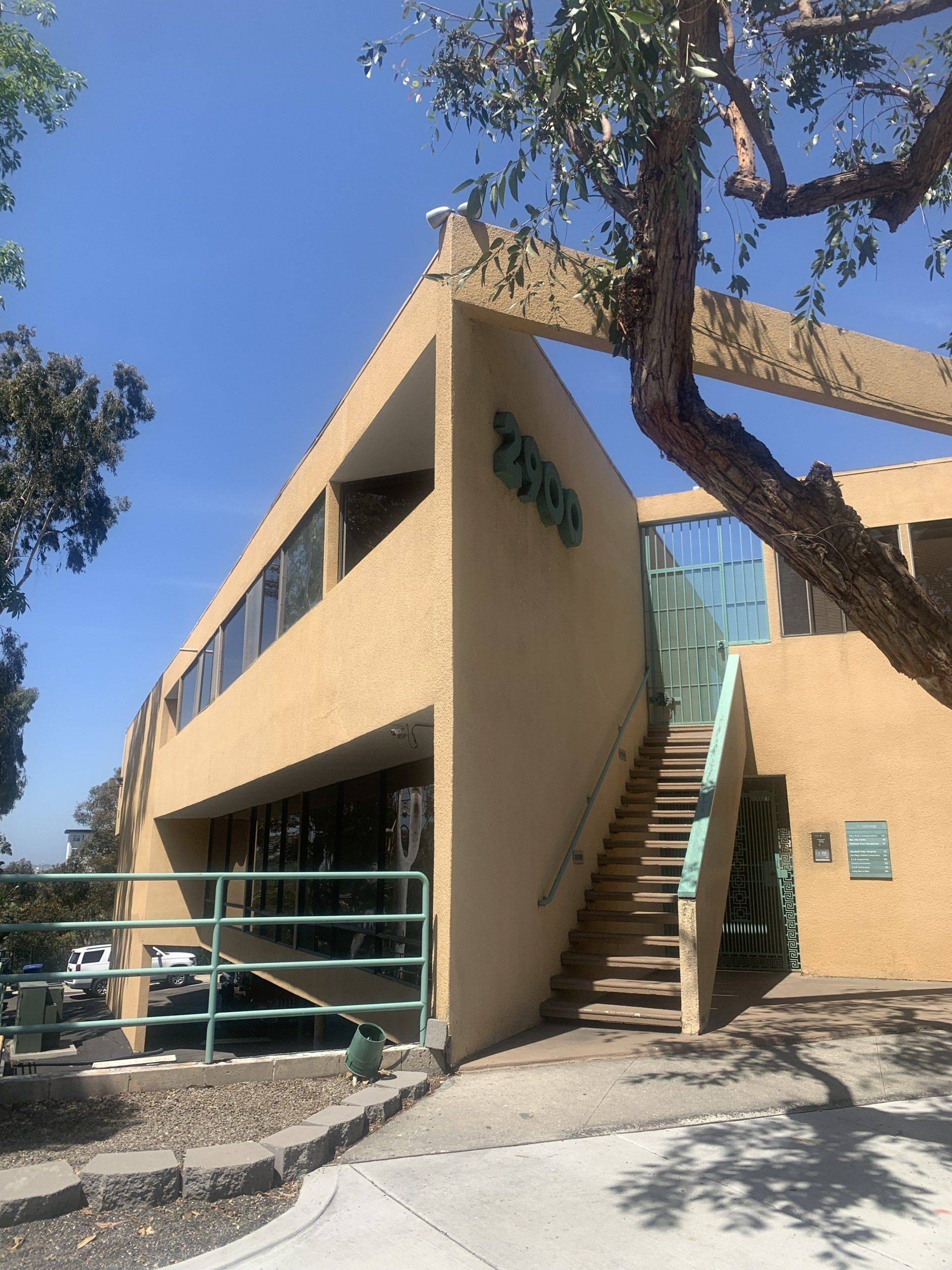 2900 4th ave exterior