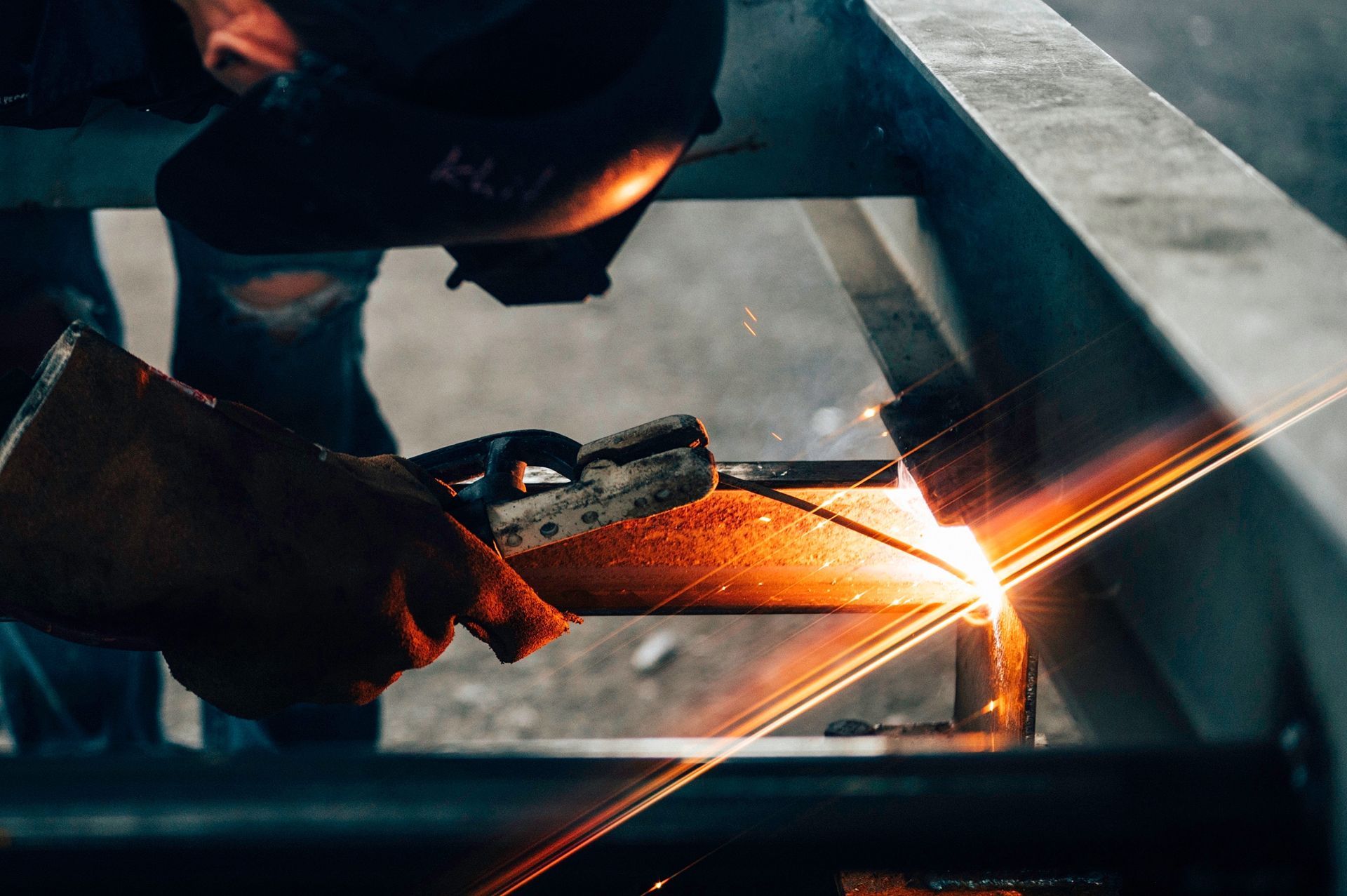 Doing A Steel Welding