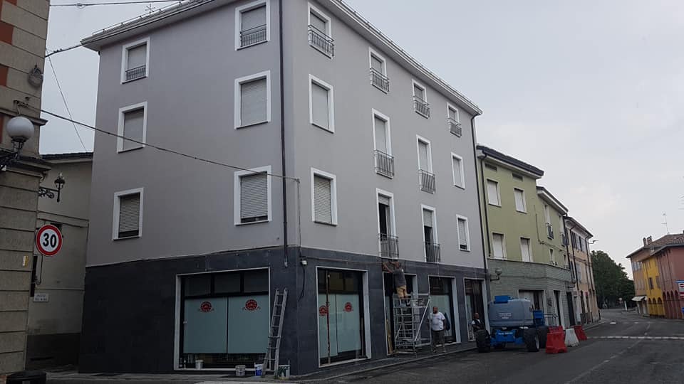 Tinteggiatura per esterni a lavoro finito