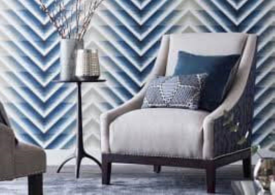 carta da parati con stampa geometrica per salotto