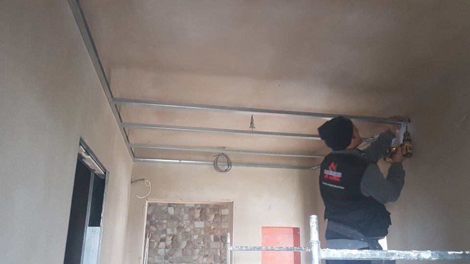 Costruzione di controsoffitti