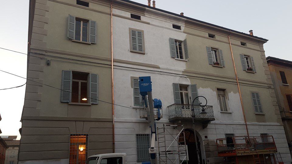 Lavori per tinteggiatura verde per esterni