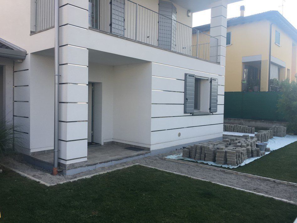 tinteggiatura per esterni bianca