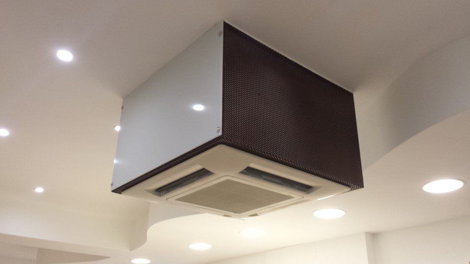 controsoffitto con faretti