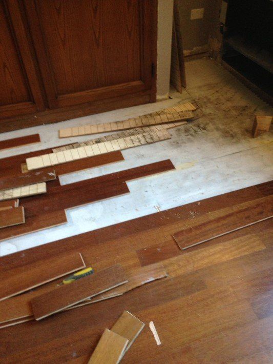 levigatura di pavimento con parquet