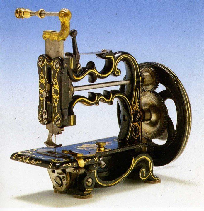 macchina per cucire modello retro 22