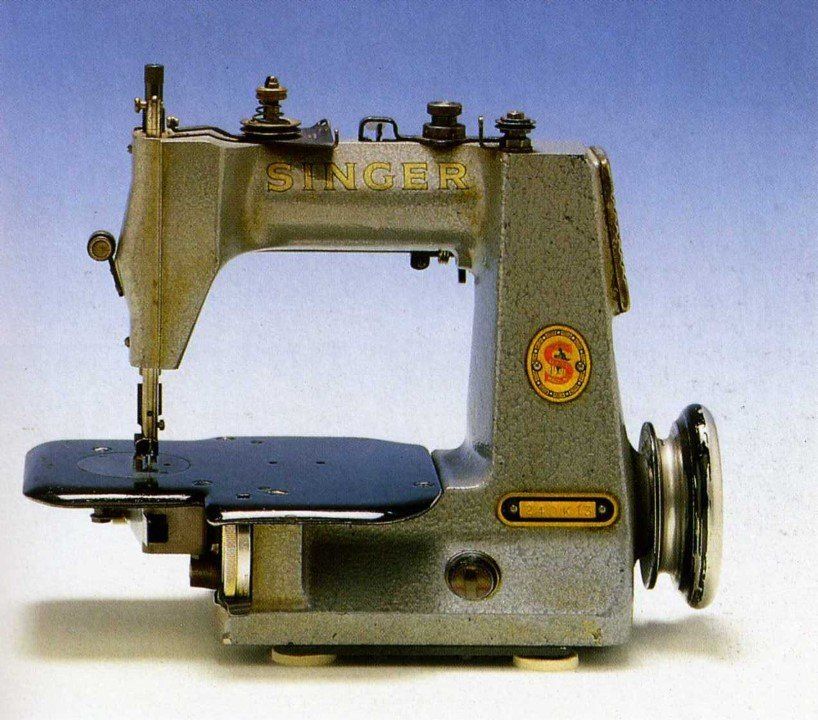 macchina per cucire modello retro 23