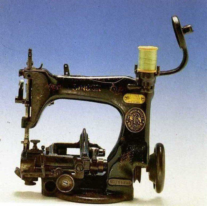 macchina per cucire modello retro 26
