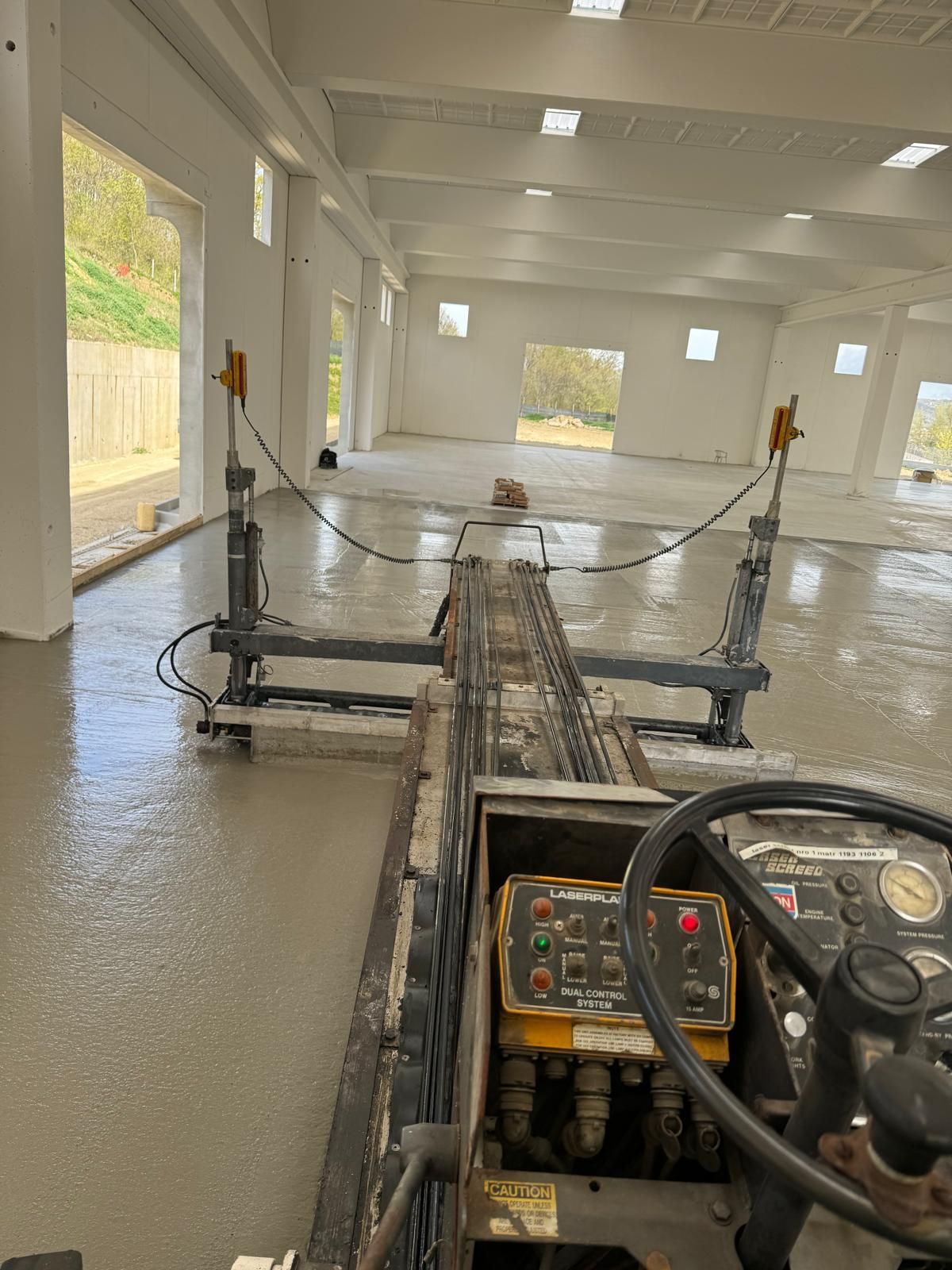 macchina per pavimenti industriali