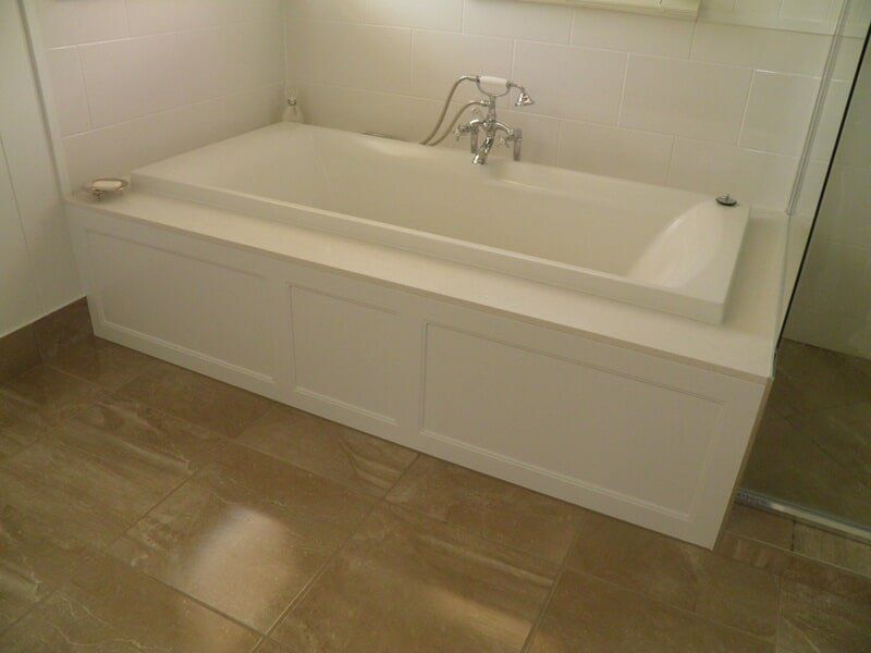 White Bath Tub — Cabinet Makers in Kunda Park, QLD