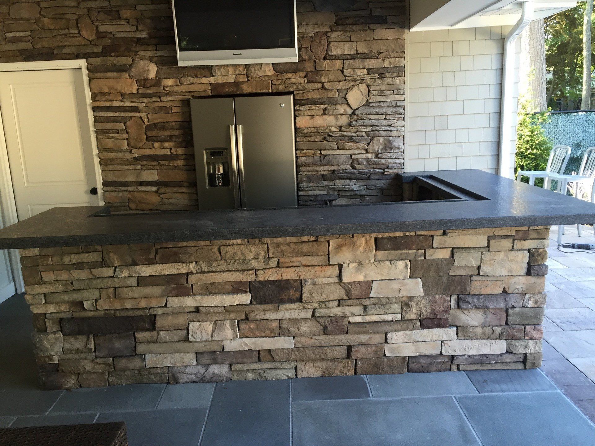 Backyard Quartz Countertops in Lake Grove, NY