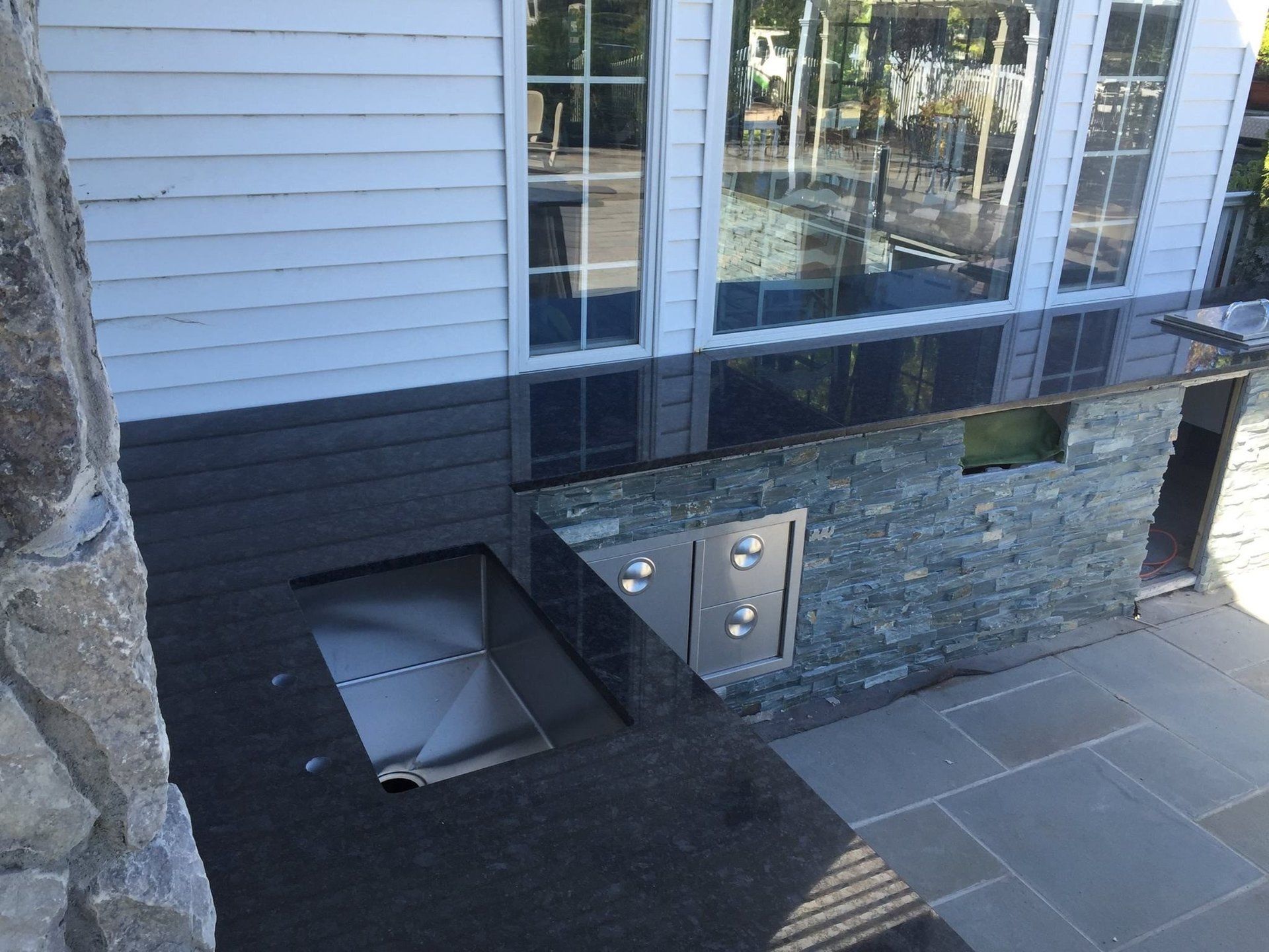 Outdoor Quartz Countertops in Lake Grove, NY