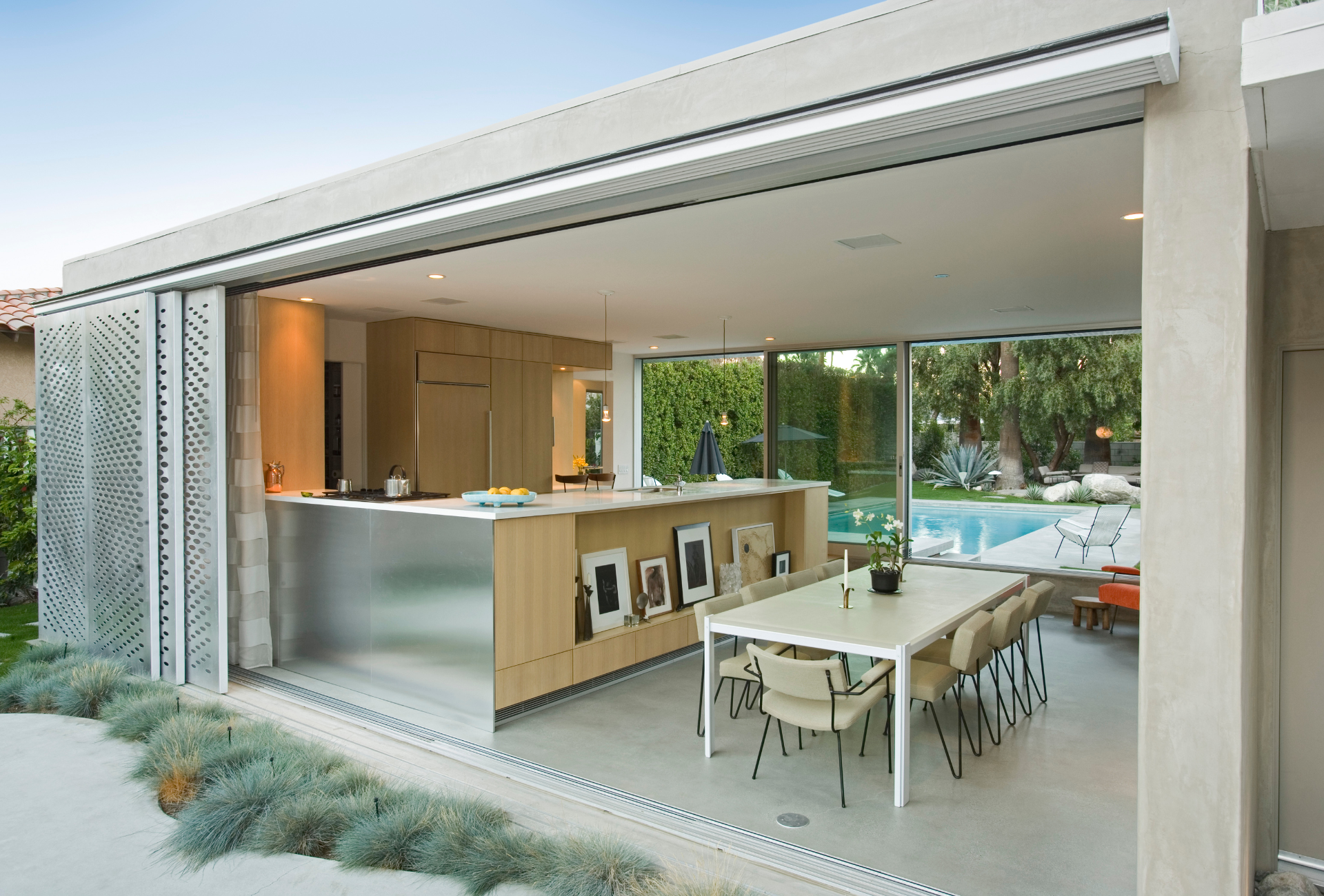 desert theme backyard patio with kitchen