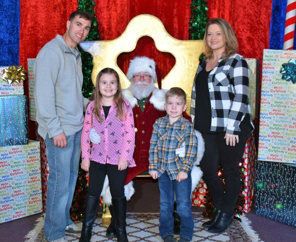 QMD Cookies and Crafts With Santa 10