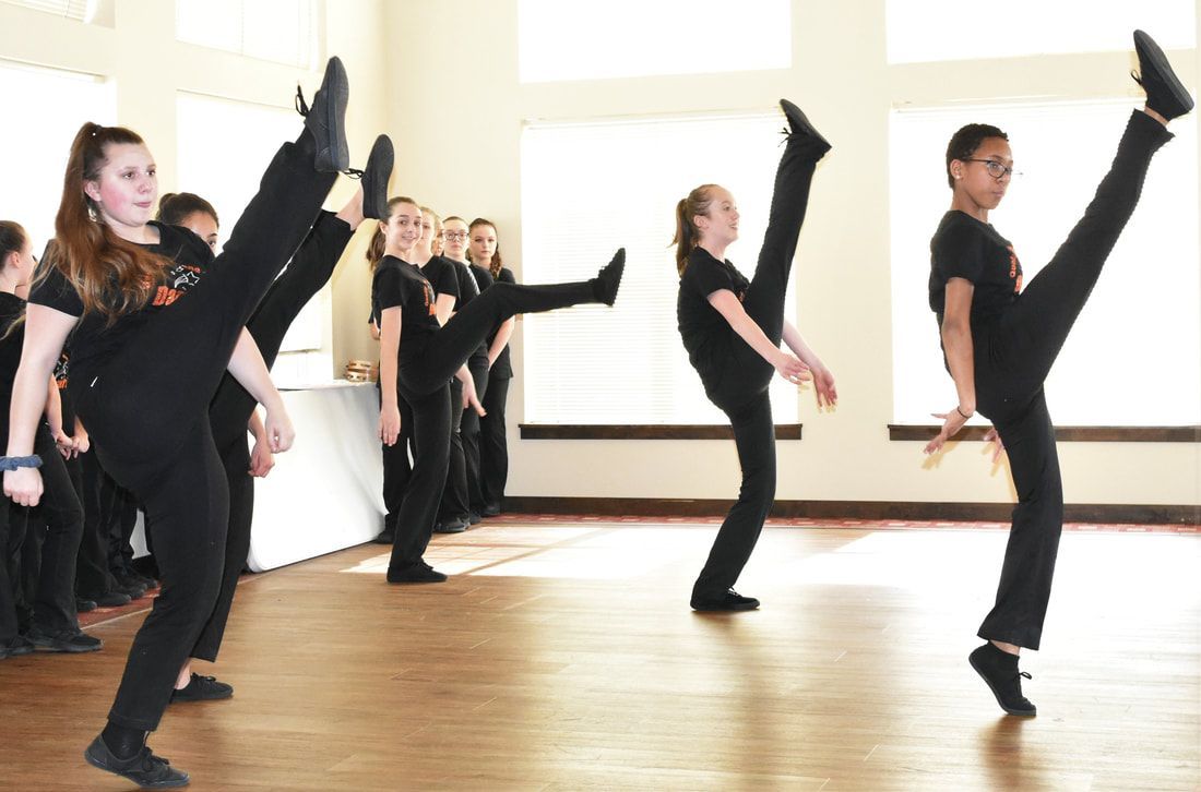 QMD Dance Teams Dance And Play Games To Brighten Others Day 7