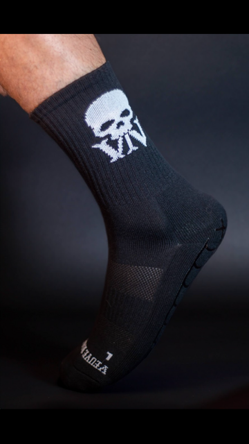 Adult size 6-10    Veuve Noire Ltd  58450356  23-14-70