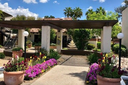 Adobes Apartments (Tucson)