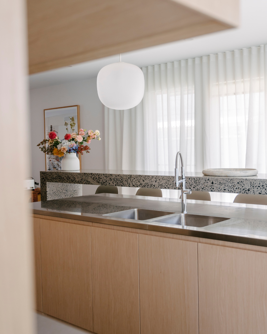 Professional photograph of high end kitchen