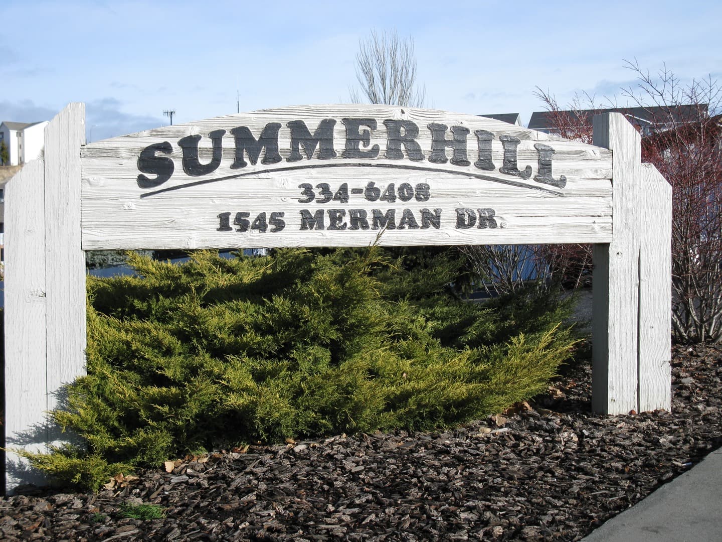 Summerhill sign