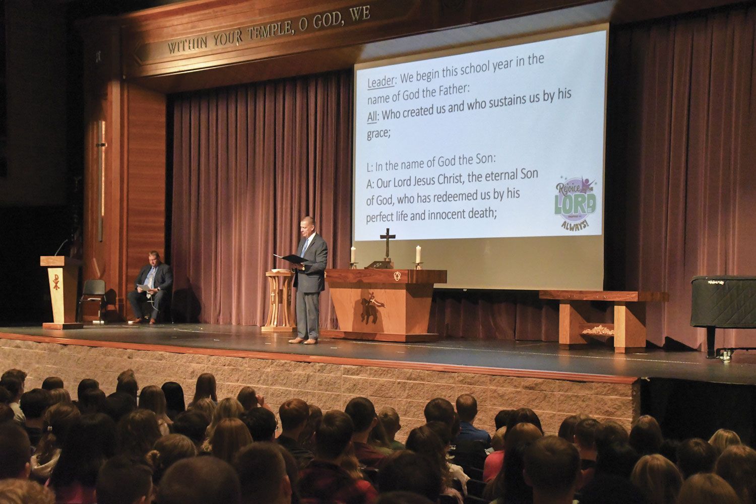 Rev. Dave Wenzel giving chapel at FVL
