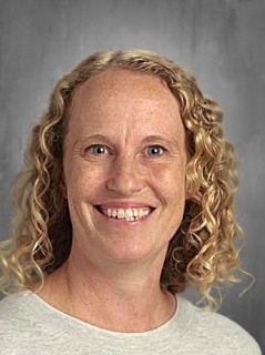 Head shot of Heidi Wendland smiling at the camera