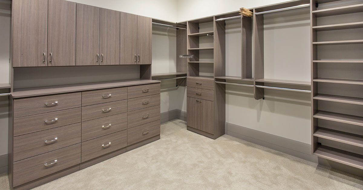 What Are the Best Materials for Assembling Custom Closets?